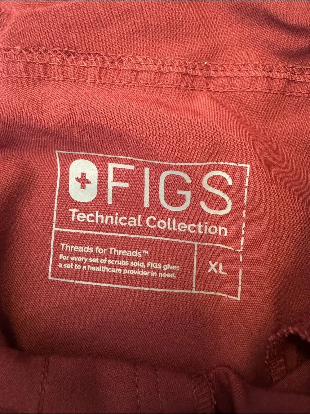 Figs cranberry Stretch Drawstring scrub Pants in Burgundy size xl track